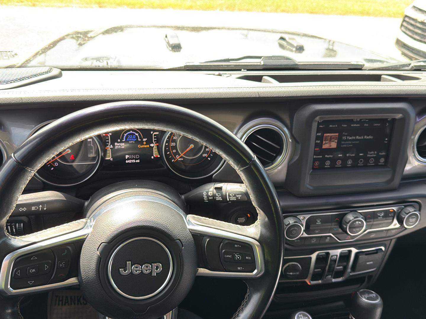 2020 Jeep Wrangler Unlimited Sahara photo 9