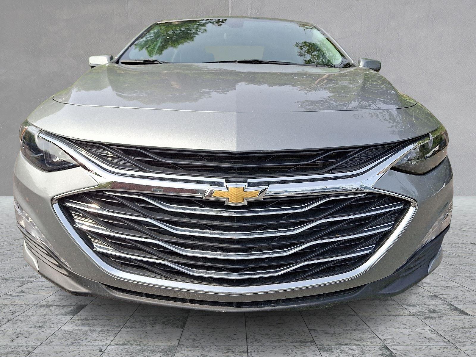 2023 Chevrolet Malibu 1LT photo 2