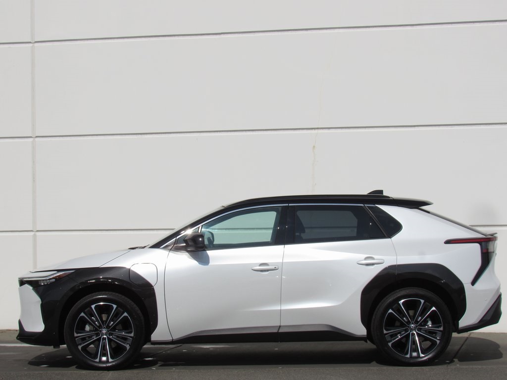 2024 Toyota bZ4X Limited photo 3