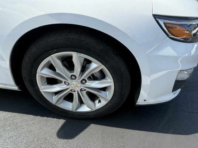 2024 Chevrolet Malibu 1LT photo 4