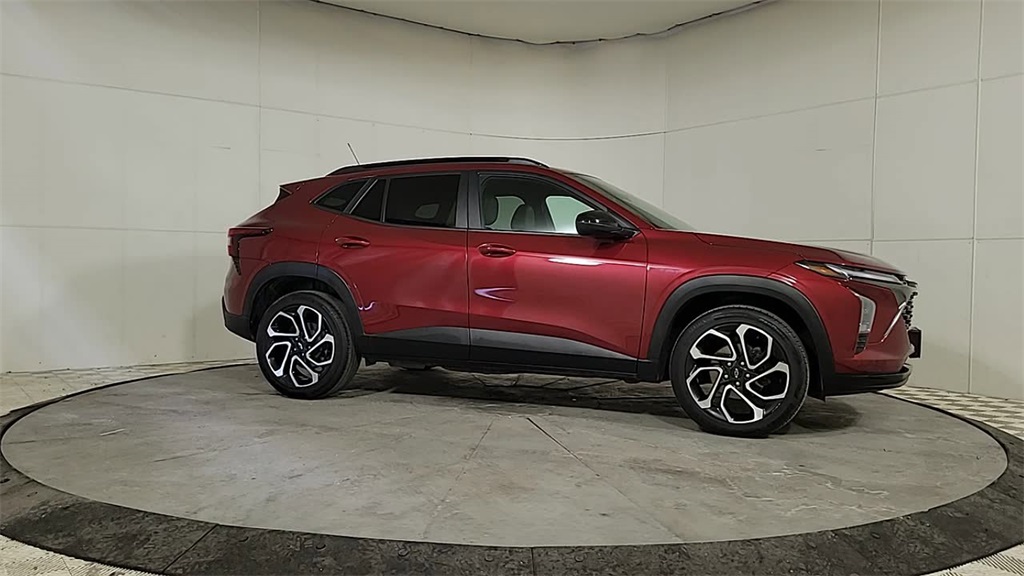 2025 CHEVROLET TRAX - Image 7