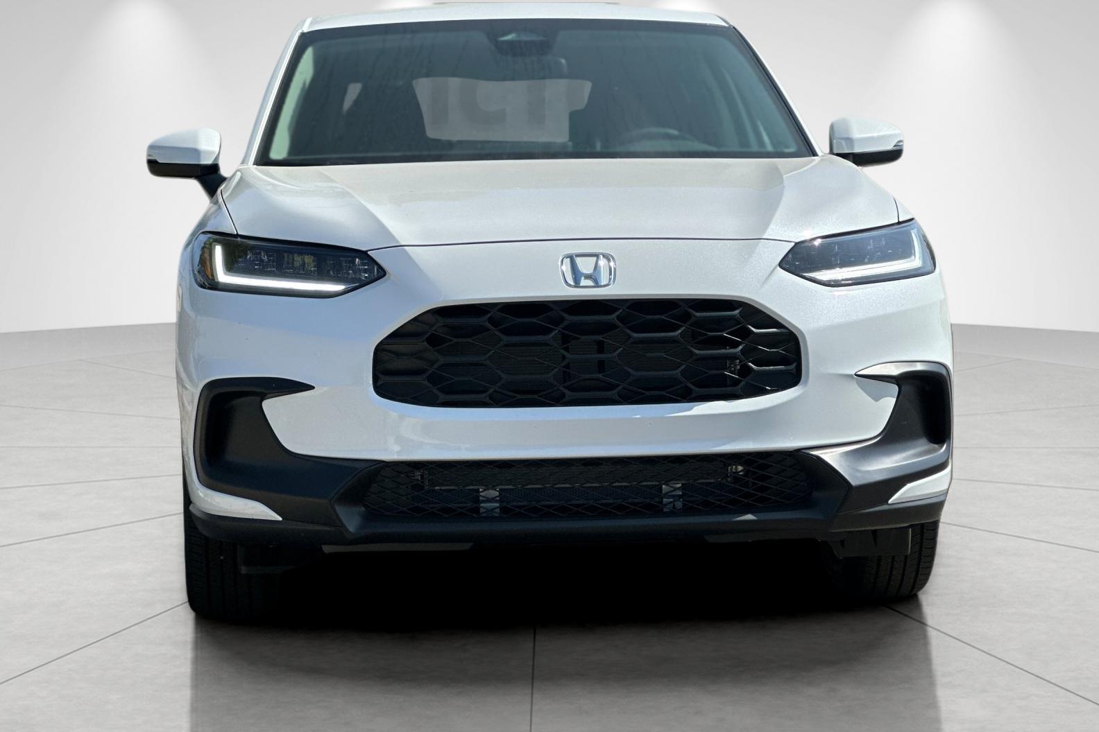 2026 Honda HR-V LX photo 8