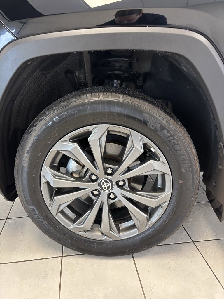2023 Toyota RAV4 Hybrid Limited photo 24