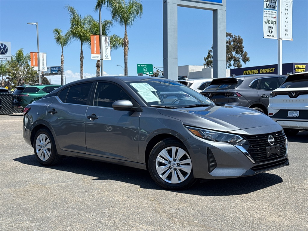2025 Nissan Sentra S photo 2