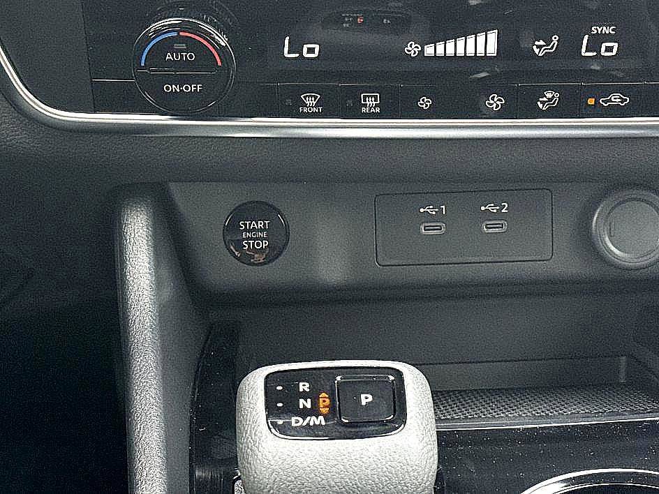 2025 Nissan Rogue SV photo 20