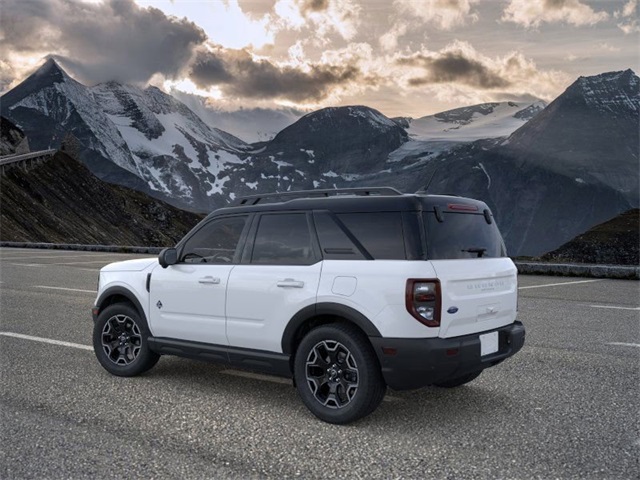 2025 Ford Bronco Sport Outer Banks photo 4