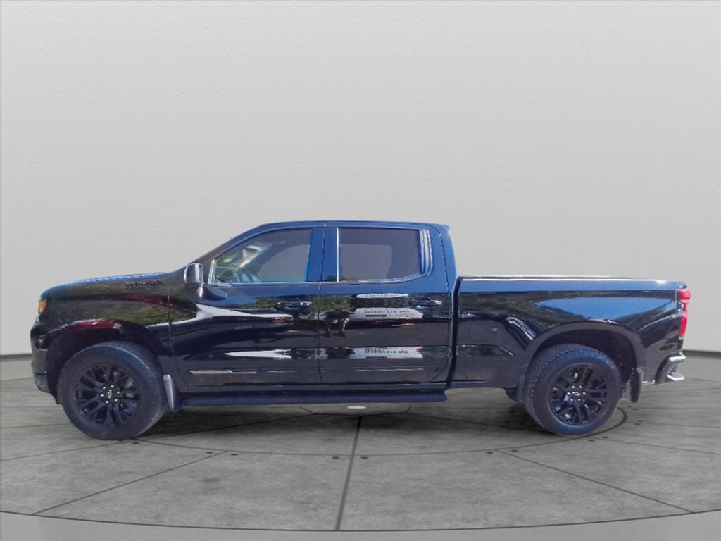 2024 Chevrolet Silverado 1500 High Country photo 3
