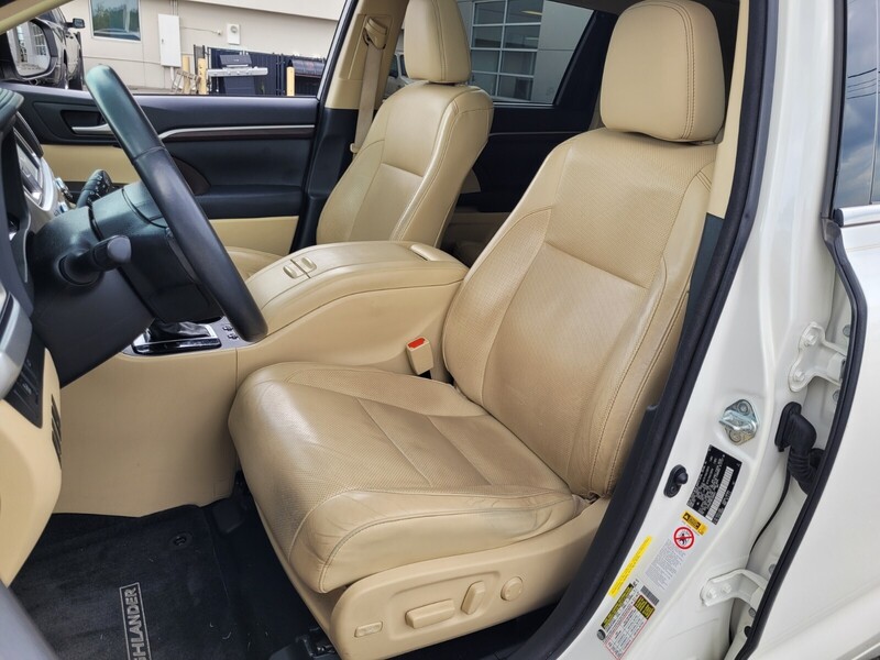 2015 Toyota Highlander Limited photo 4