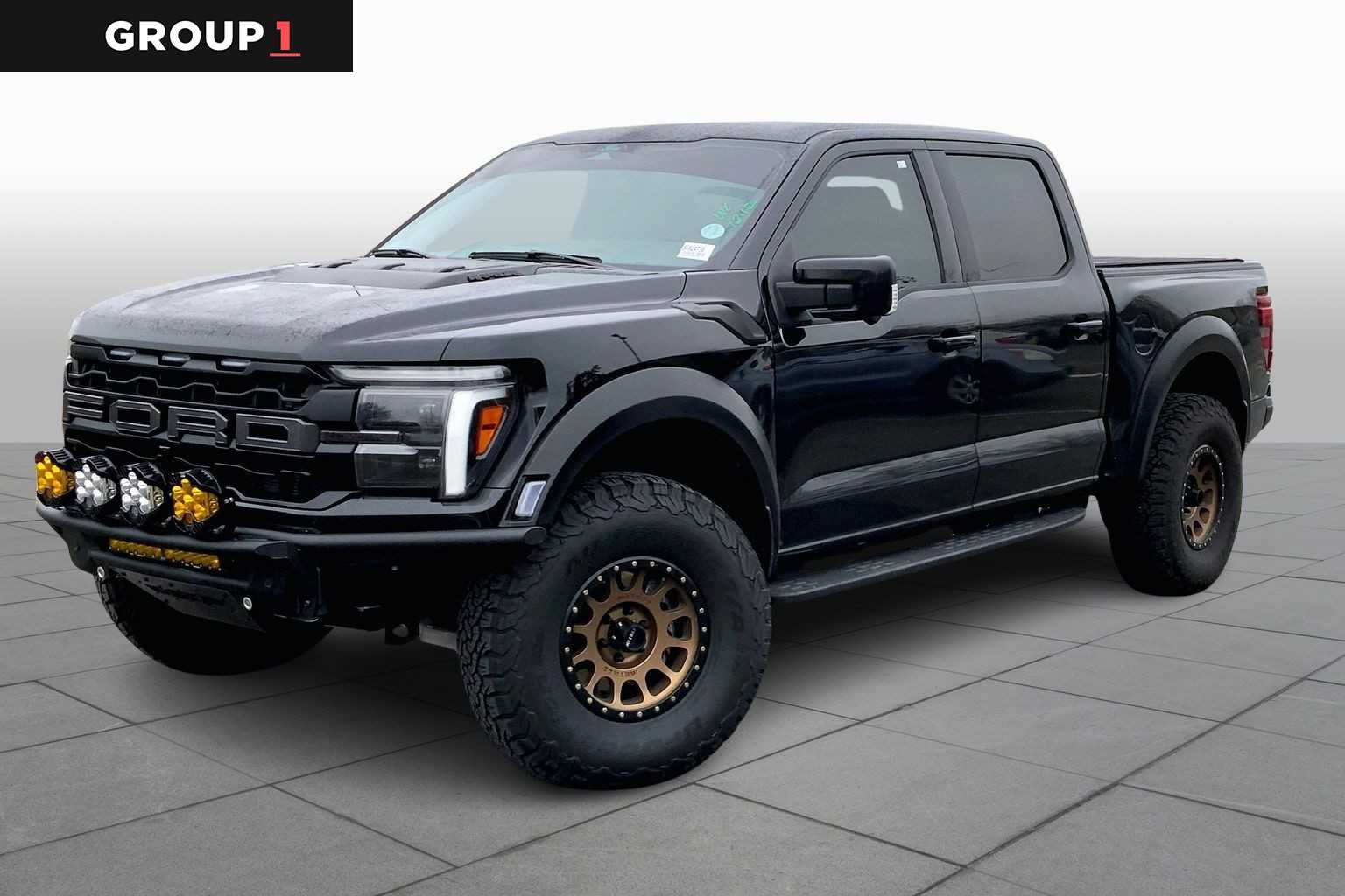 2025 Ford F-150 Raptor's photo