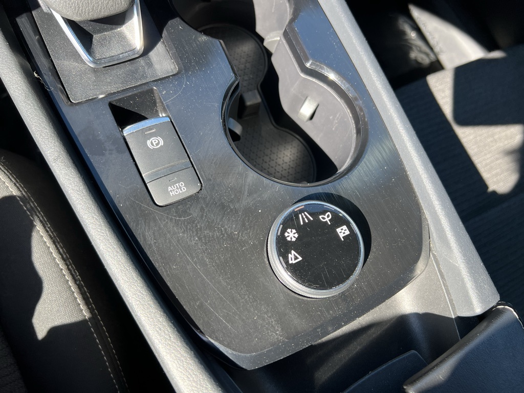 2023 Nissan Rogue SV photo 21