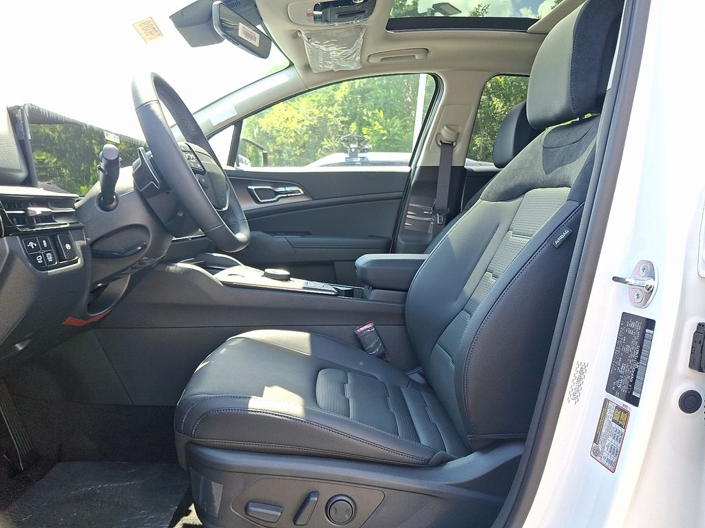 2026 Kia Sportage Hybrid photo 11