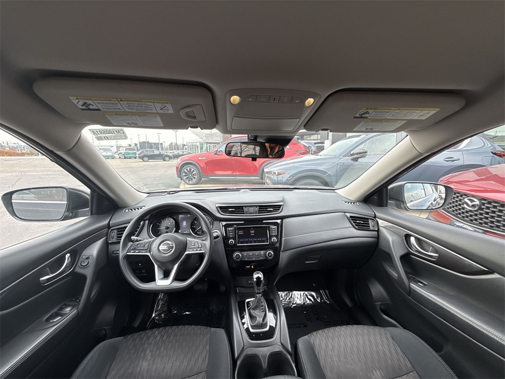 2019 NISSAN ROGUE - Image 19