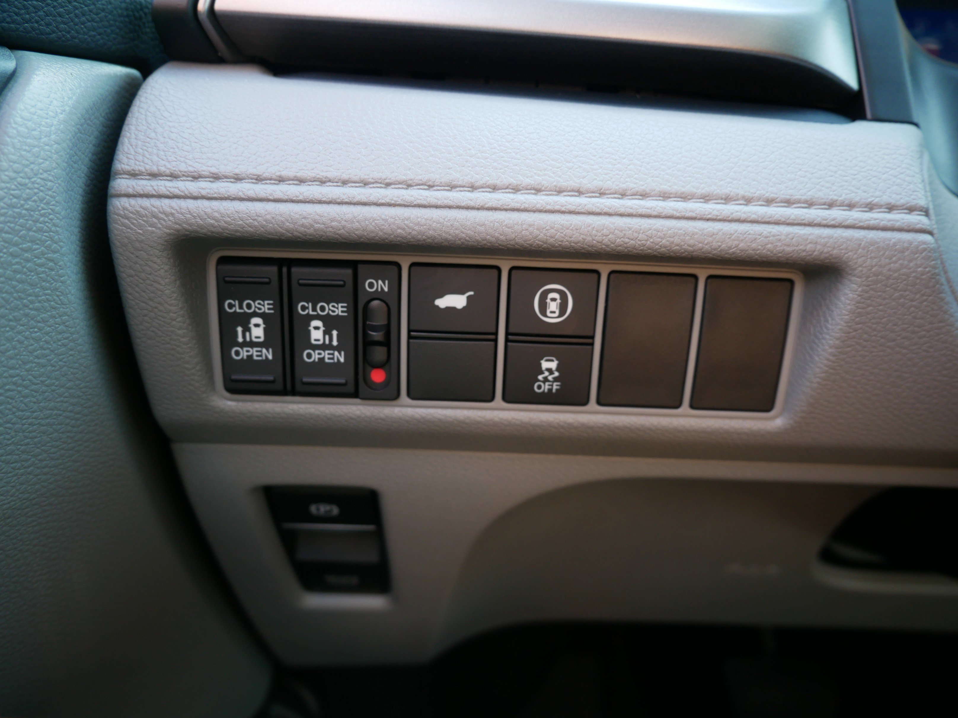 2024 Honda Odyssey EX-L photo 23