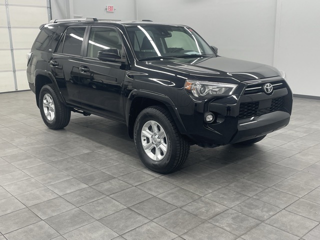 2024 Toyota 4Runner SR5's photo