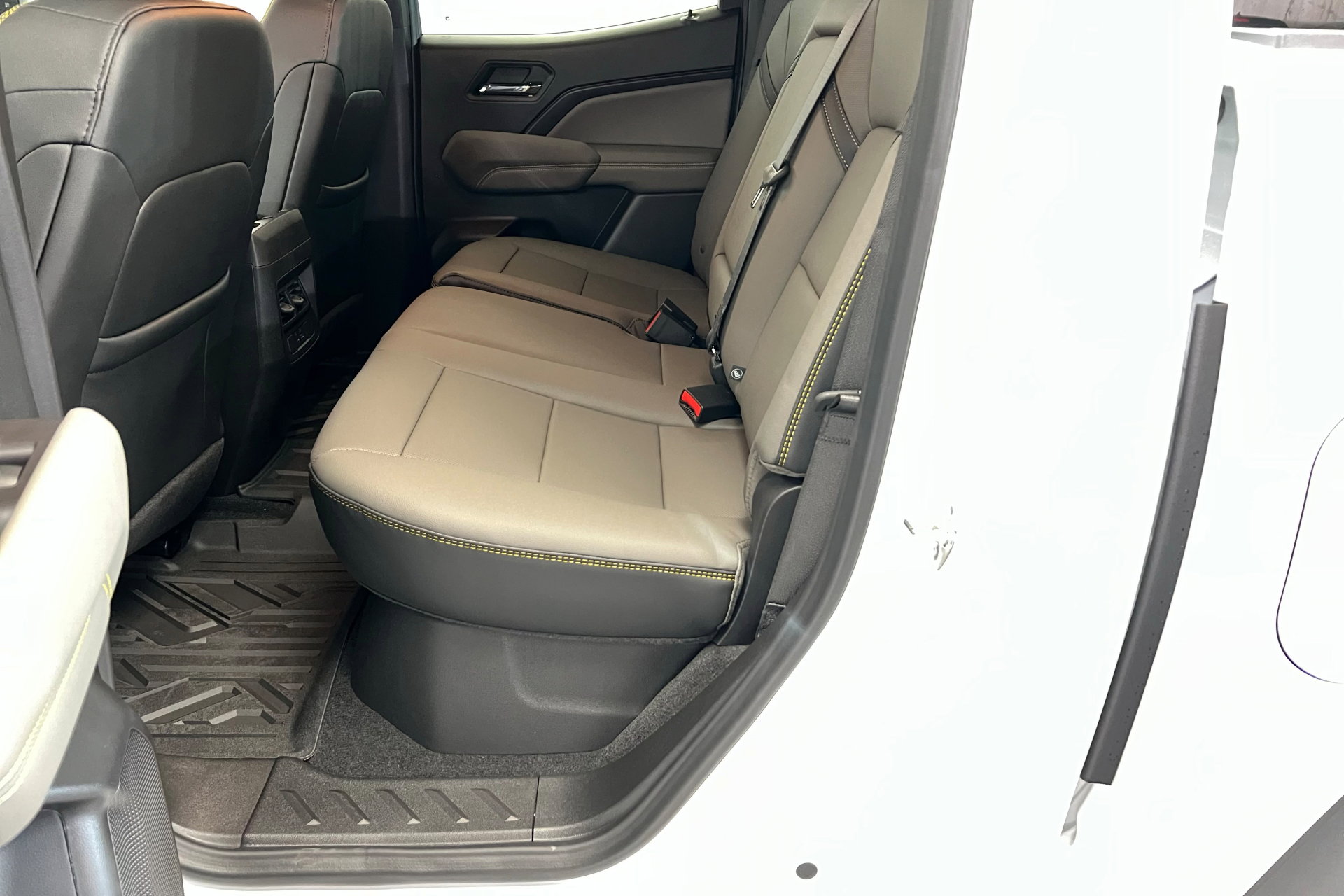 2026 Chevrolet Colorado ZR2 photo 21