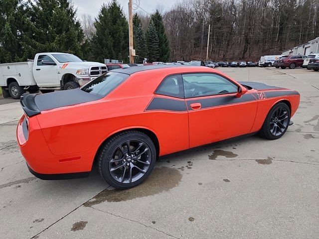 2023 Dodge Challenger R/T photo 12