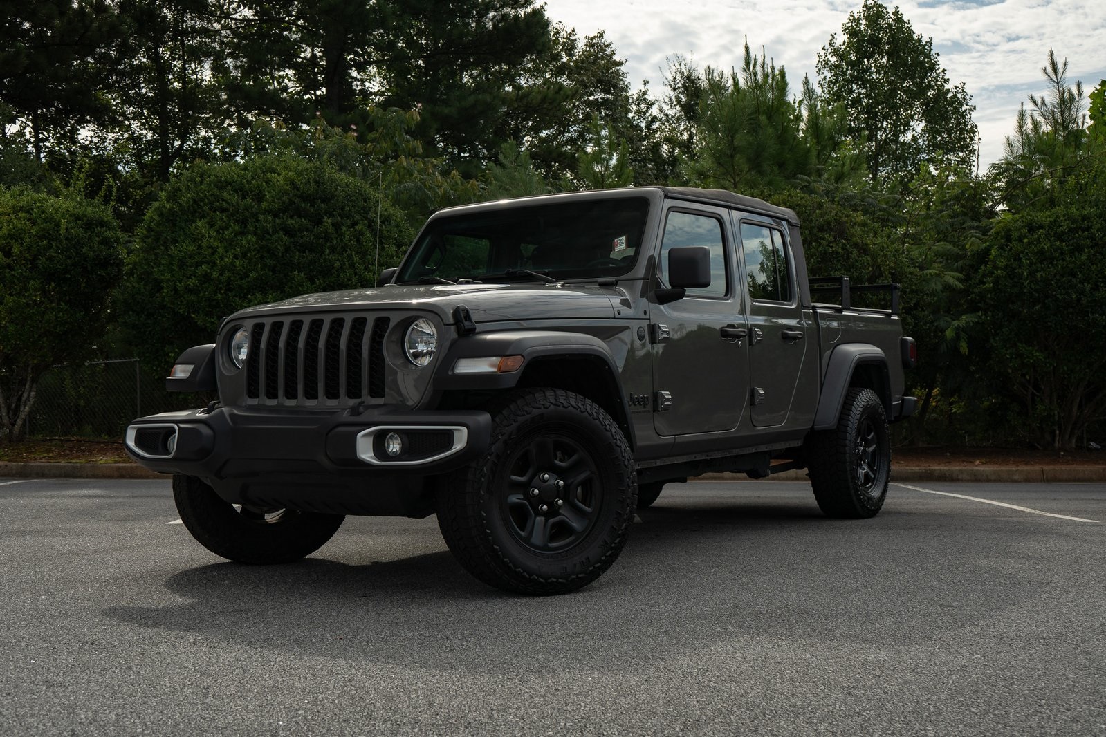 2023 Jeep Gladiator Sport's photo