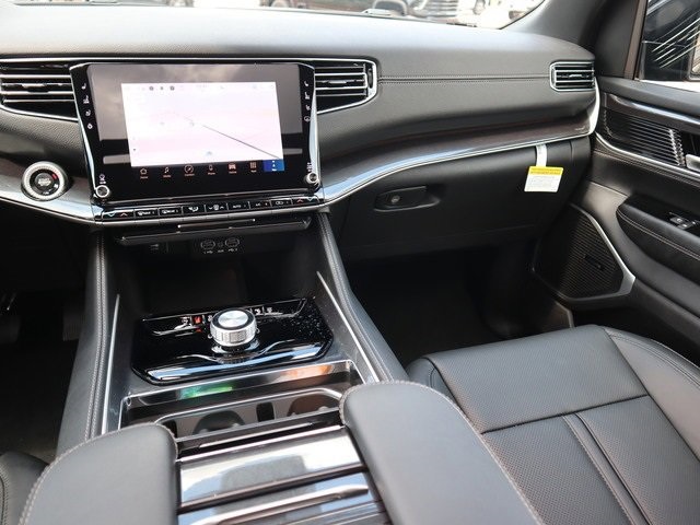 2024 Jeep Wagoneer Base photo 14