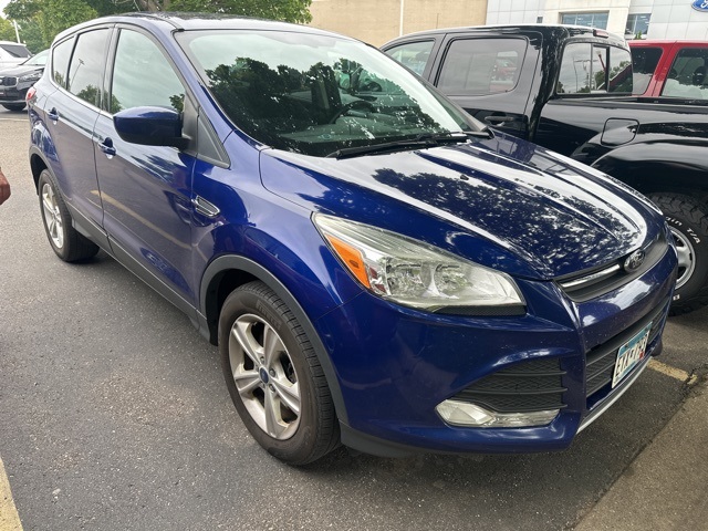 Used 2015 Ford Escape SE with VIN 1FMCU9GX3FUA91948 for sale in Apple Valley, Minnesota