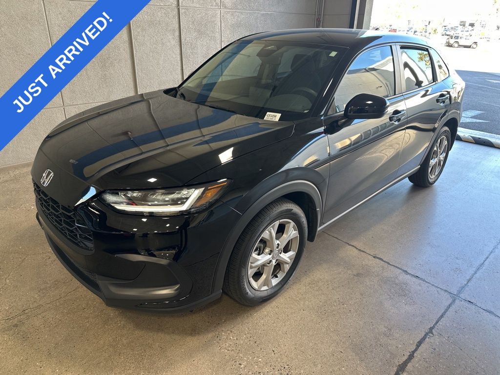 2025 Honda HR-V LX's photo