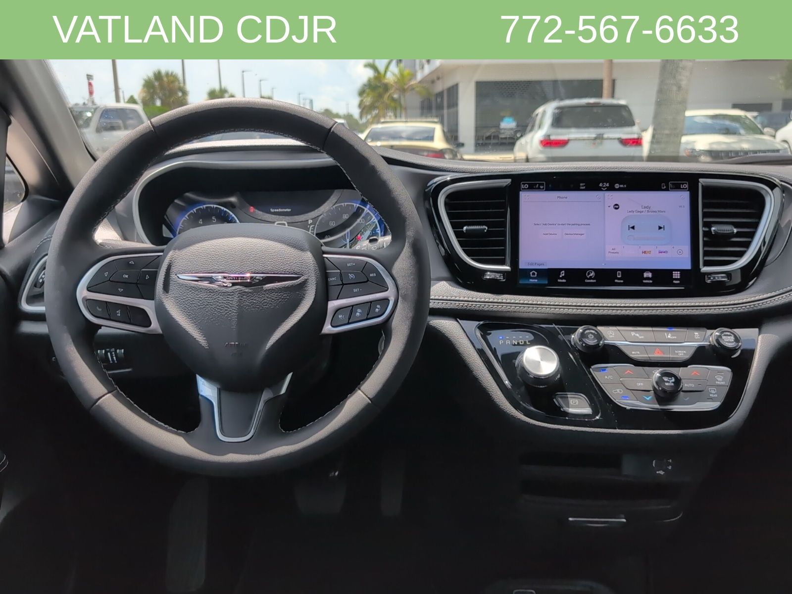 2026 Chrysler Pacifica photo 27