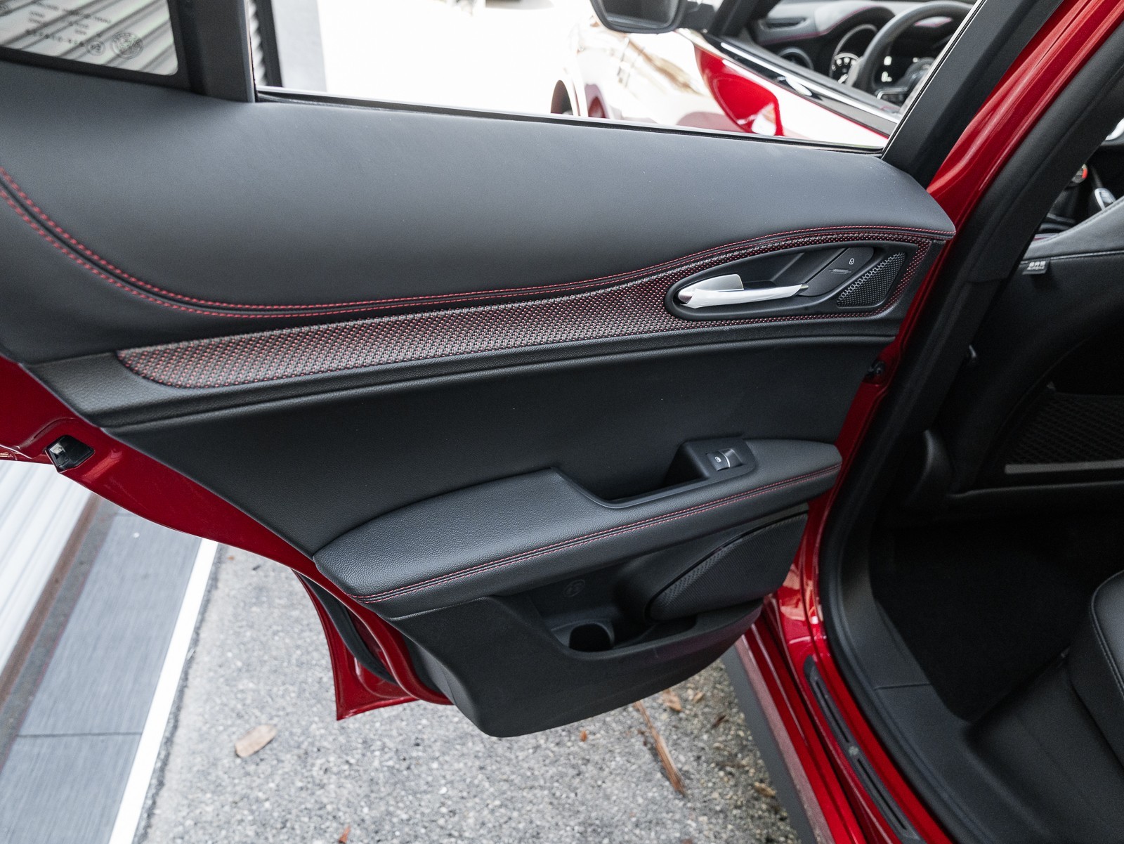 2024 Alfa Romeo Stelvio Quadrifoglio photo 33