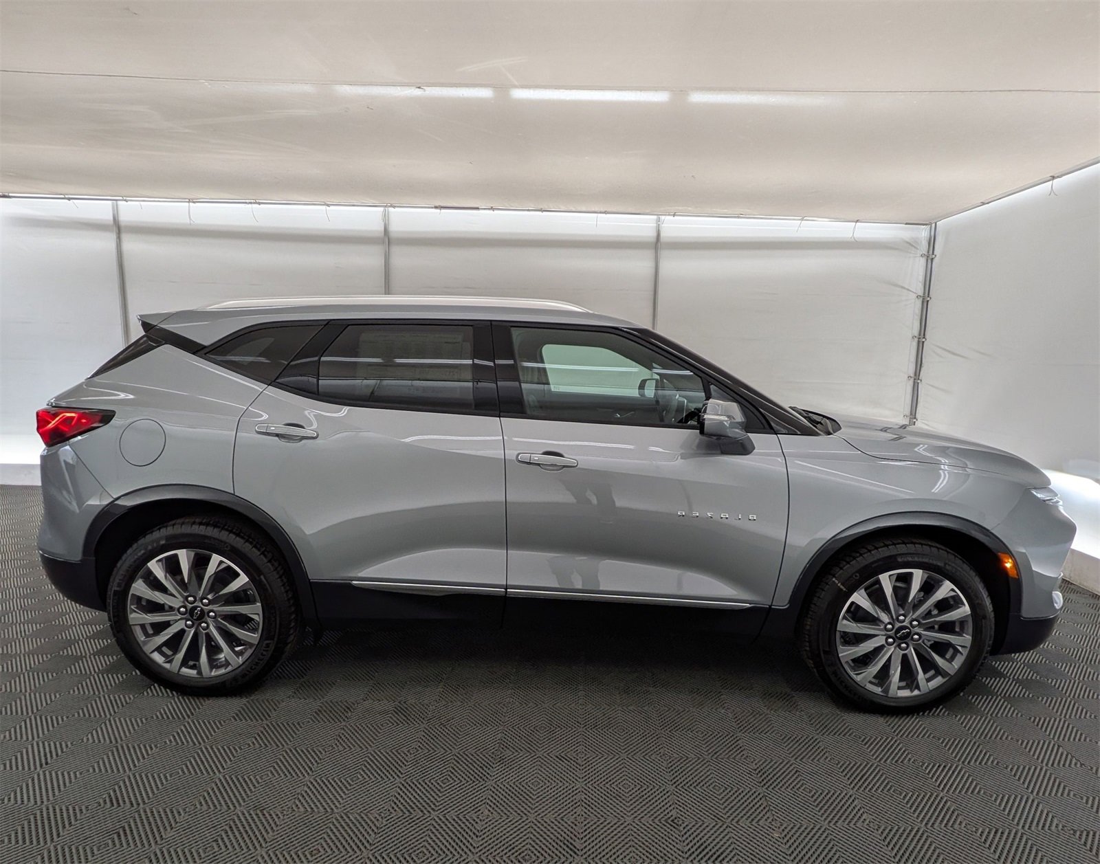 2025 Chevrolet Blazer Premier photo 7