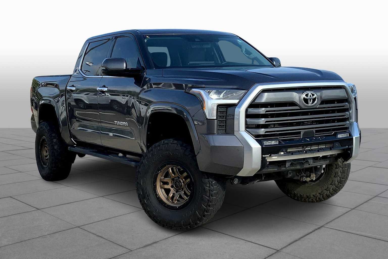 Pre-Owned 2022 Toyota Tundra Limited Crew Cab Pickup in