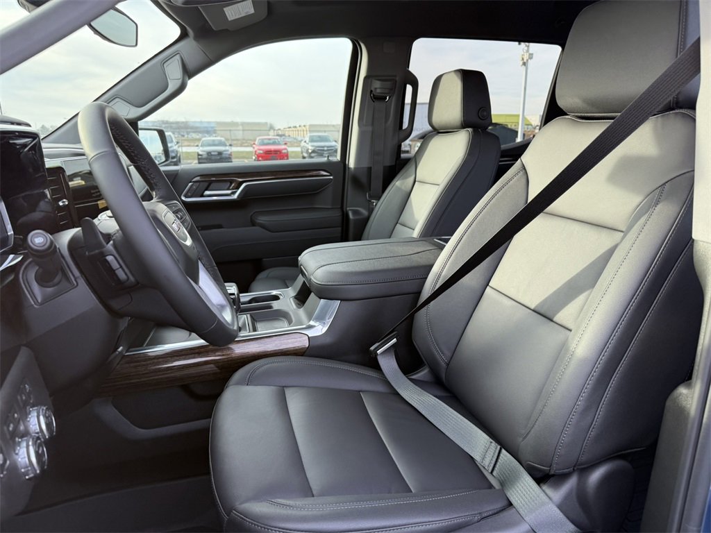 2026 GMC SIERRA - Image 15