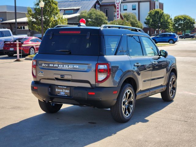 2025 Ford Bronco Sport Outer Banks photo 2