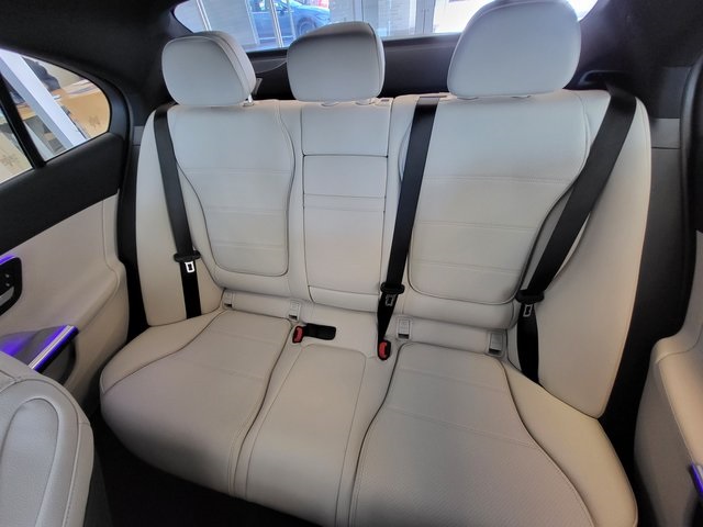 2025 Mercedes Benz C 300 photo 11