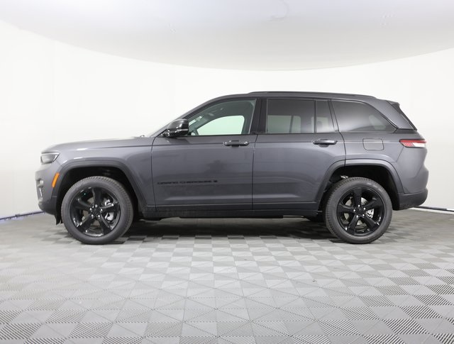 2025 Jeep Grand Cherokee Limited photo 6