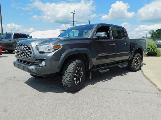 2022 Toyota Tacoma TRD Off-Road photo 3