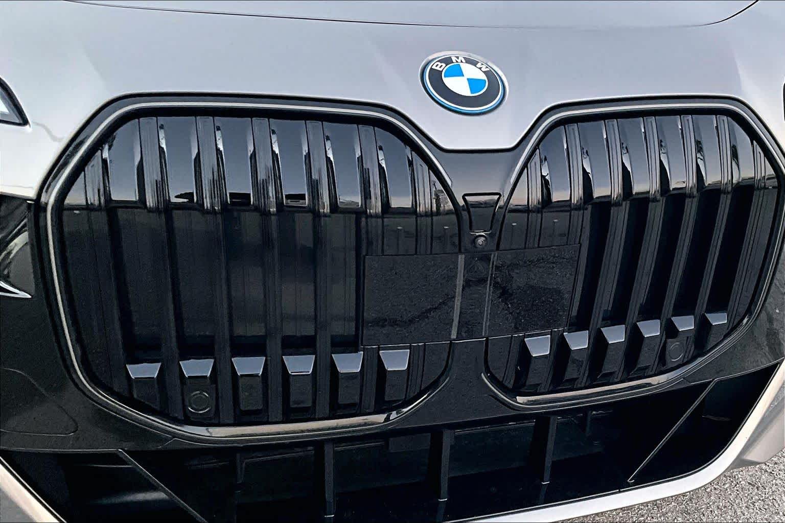 2025 BMW i7 60 - Photo 28