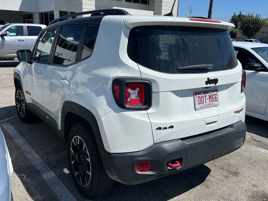2023 Jeep Renegade Trailhawk photo 3