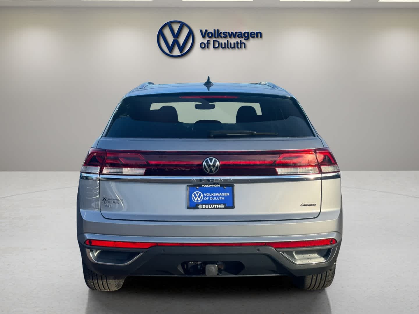 2025 Volkswagen Atlas Cross Sport SE Technology photo 3