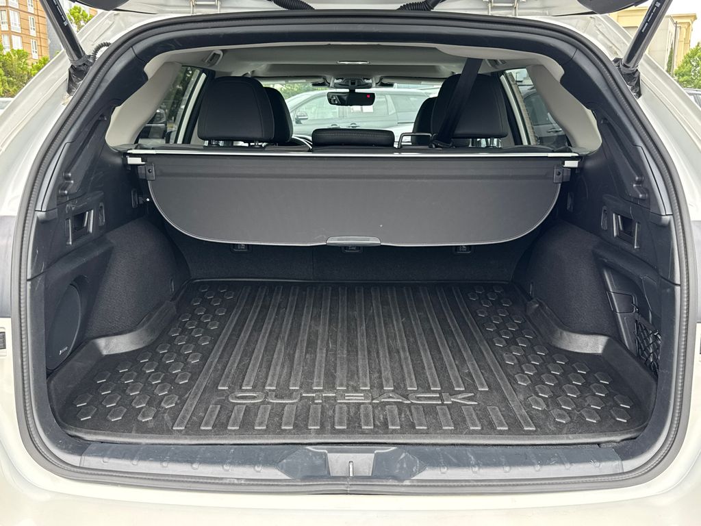 2024 Subaru Outback Onyx Edition photo 18