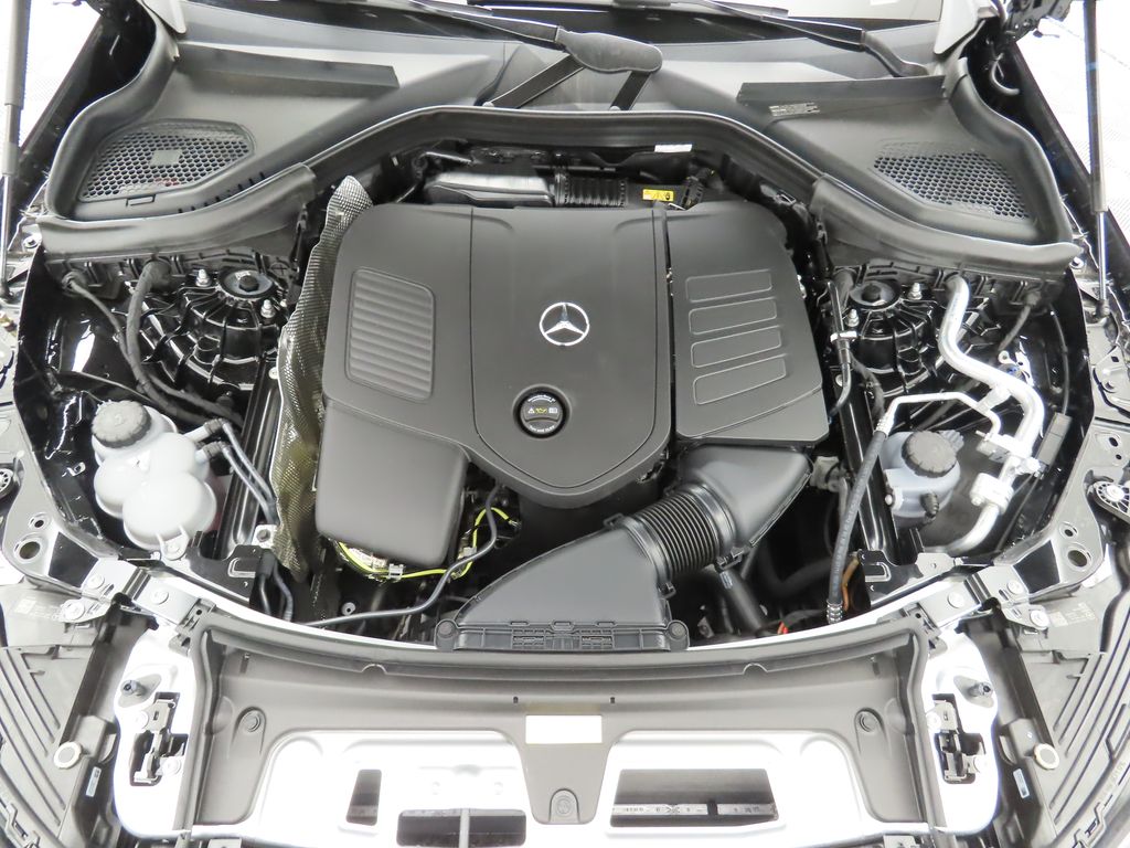 2025 Mercedes Benz GLC 300 photo 27