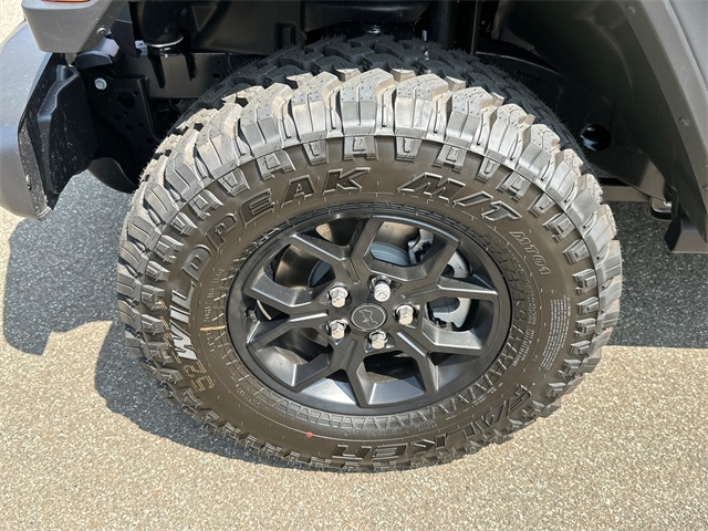 2025 Jeep Wrangler Willys photo 8