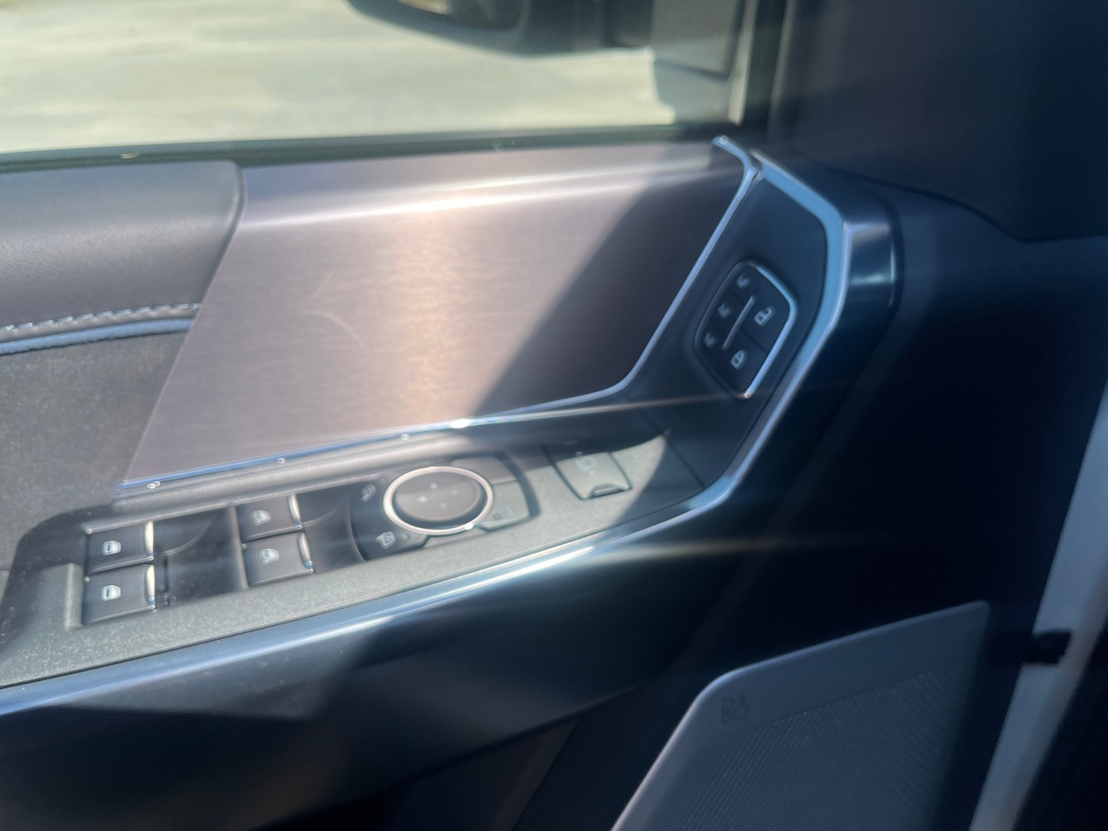 2026 Ford F-250 Platinum photo 17