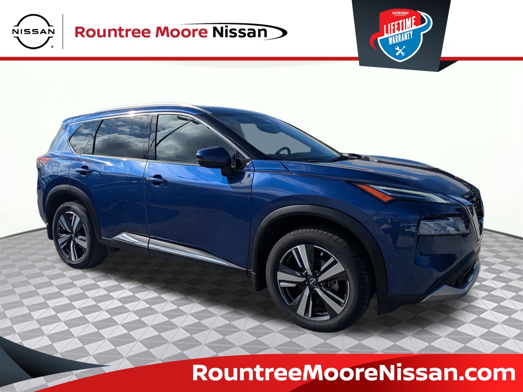 2022 Nissan Rogue Platinum's photo