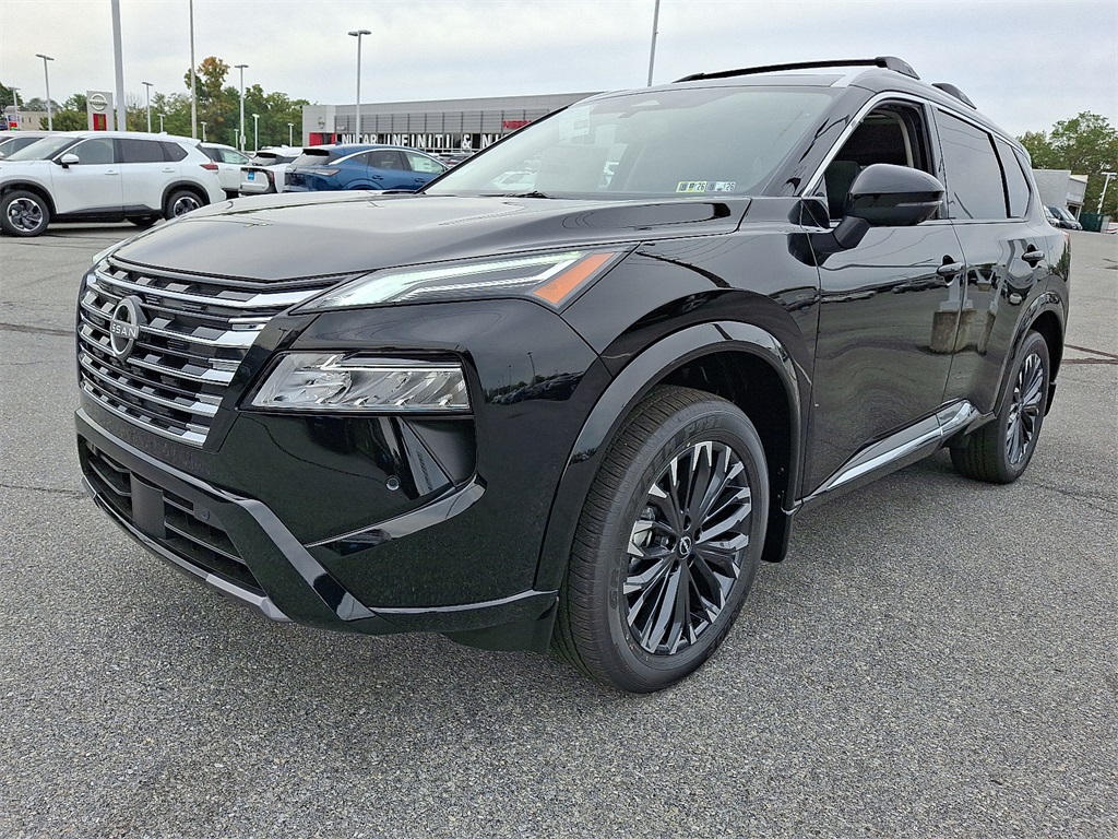 2026 Nissan Rogue Platinum photo 2