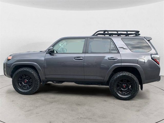 2021 Toyota 4Runner TRD Off-Road Premium photo 2