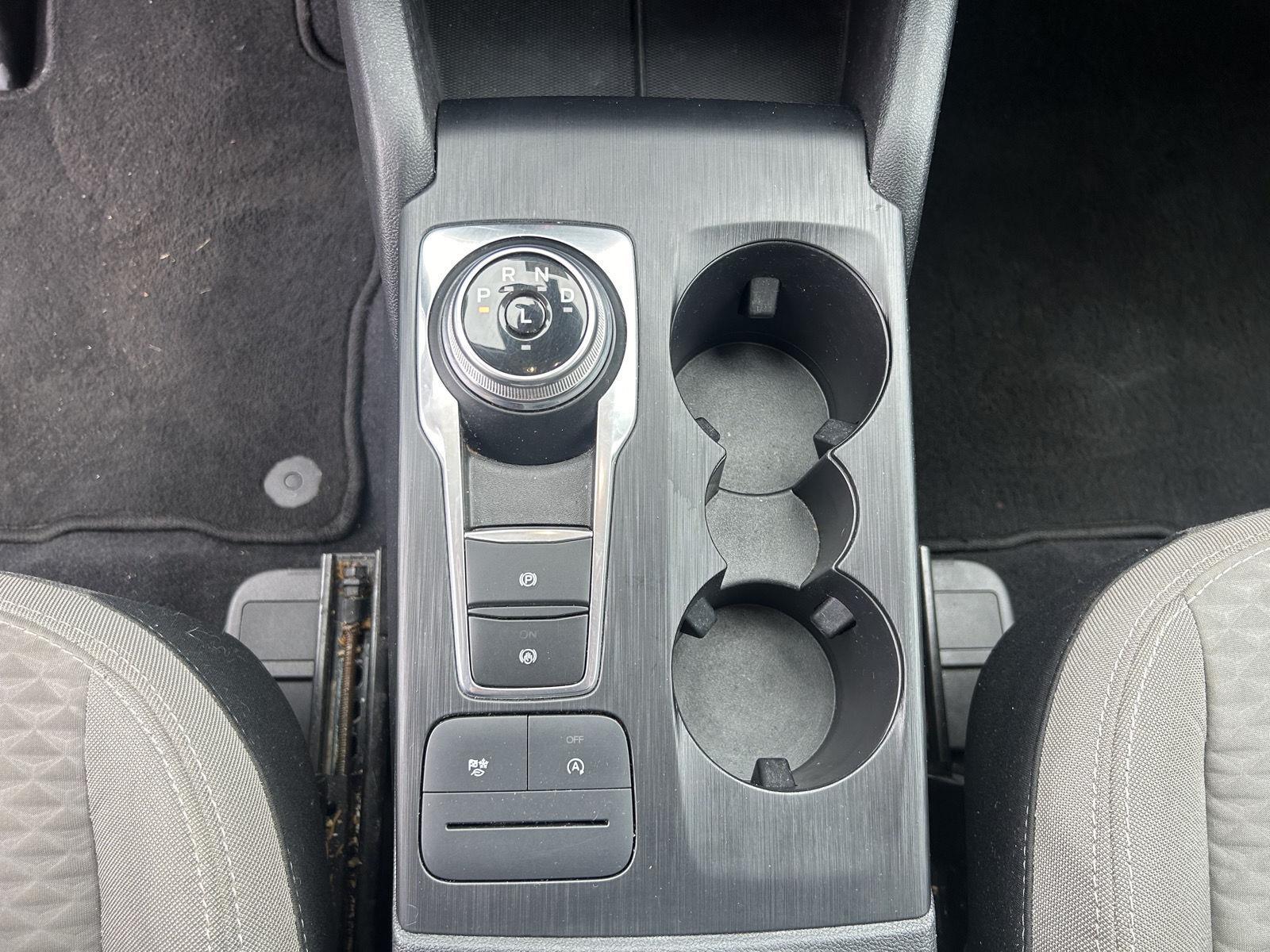 2022 Ford Escape SE photo 17