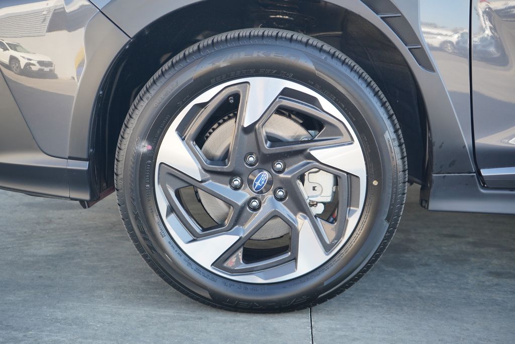 2025 Subaru Crosstrek Limited photo 2