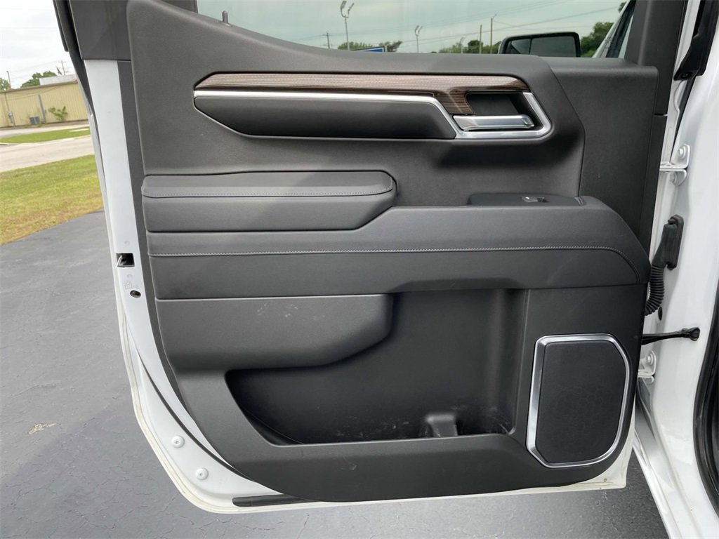 2023 Chevrolet Silverado 1500 LT Trail Boss photo 12