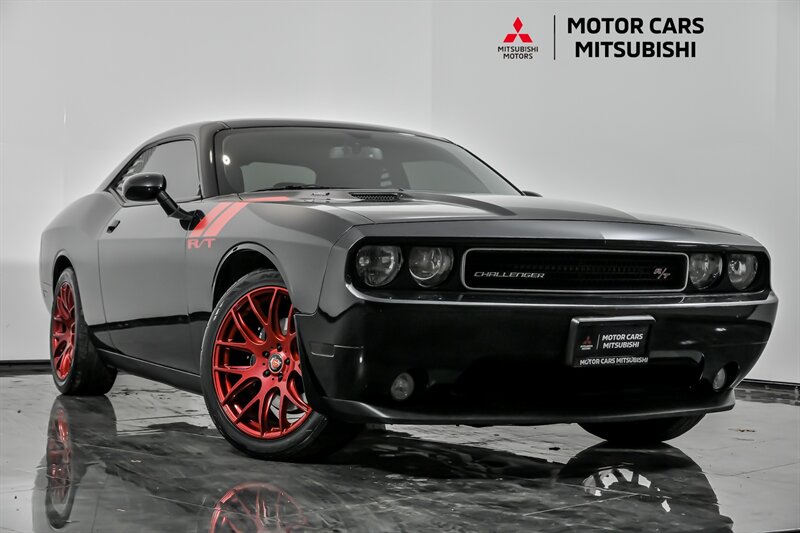 2014 Dodge Challenger R/T's photo