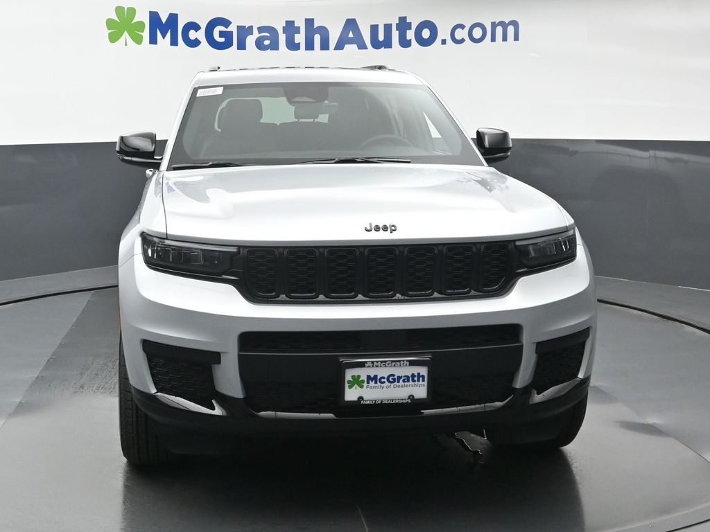 2025 Jeep Grand Cherokee Altitude X photo 2
