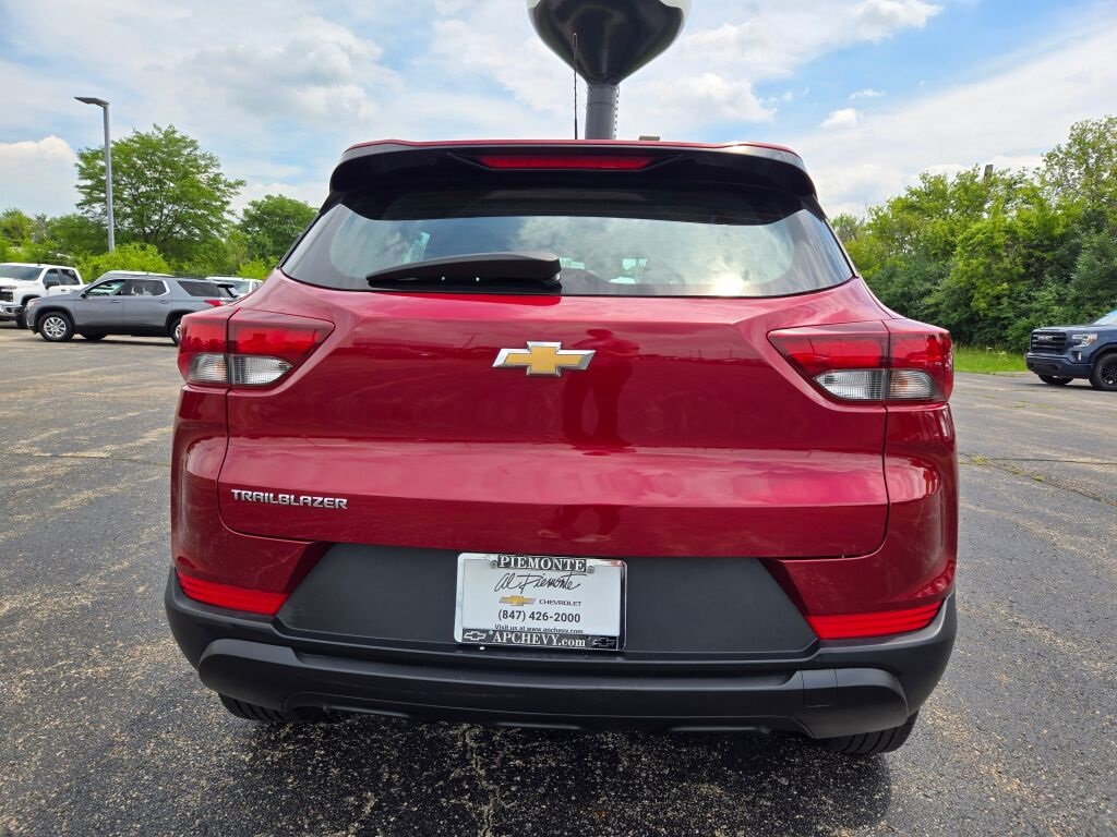 2021 Chevrolet Trailblazer LS photo 10
