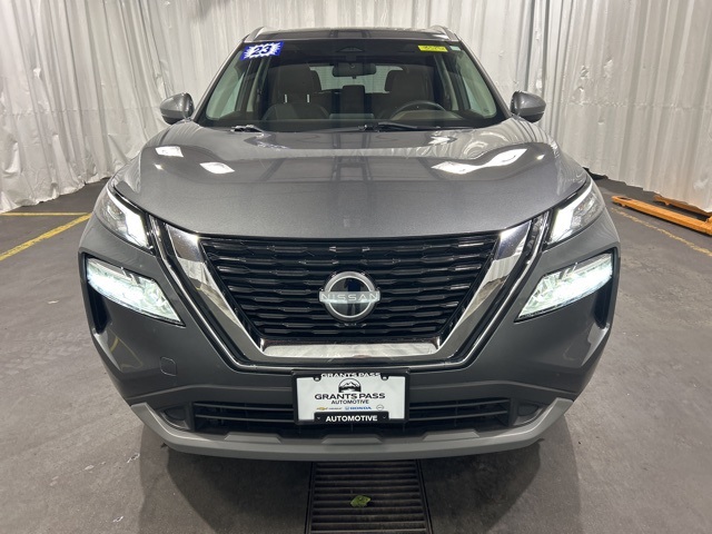 2023 Nissan Rogue SV photo 4